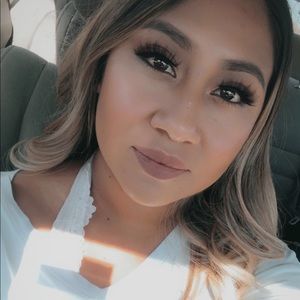 Meet your Posher, Isaura